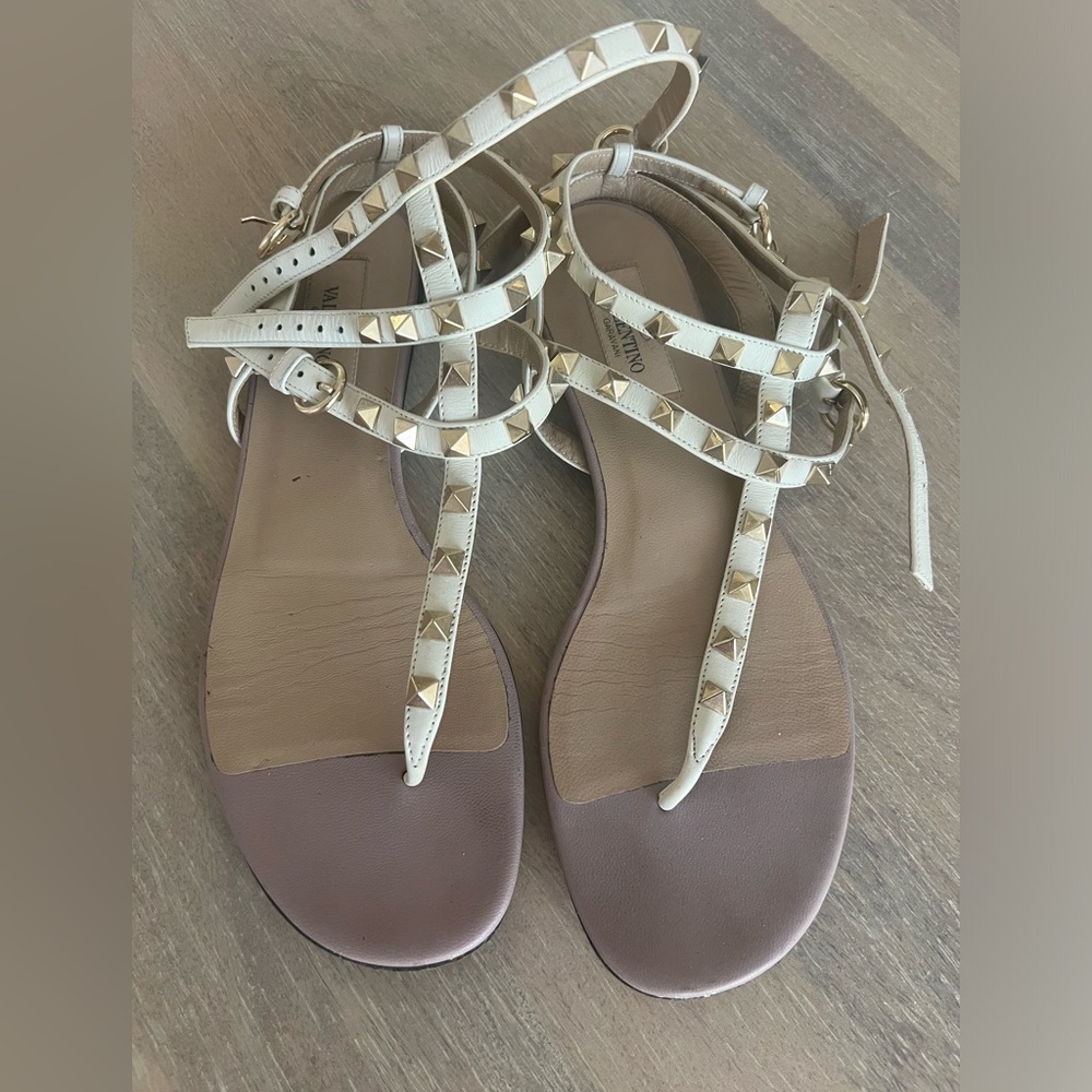 AUTHENTIC VALENTINO ROCKSTUD SANDALS 38